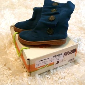 Brand new blue Livie Luca size 9 toddler boots